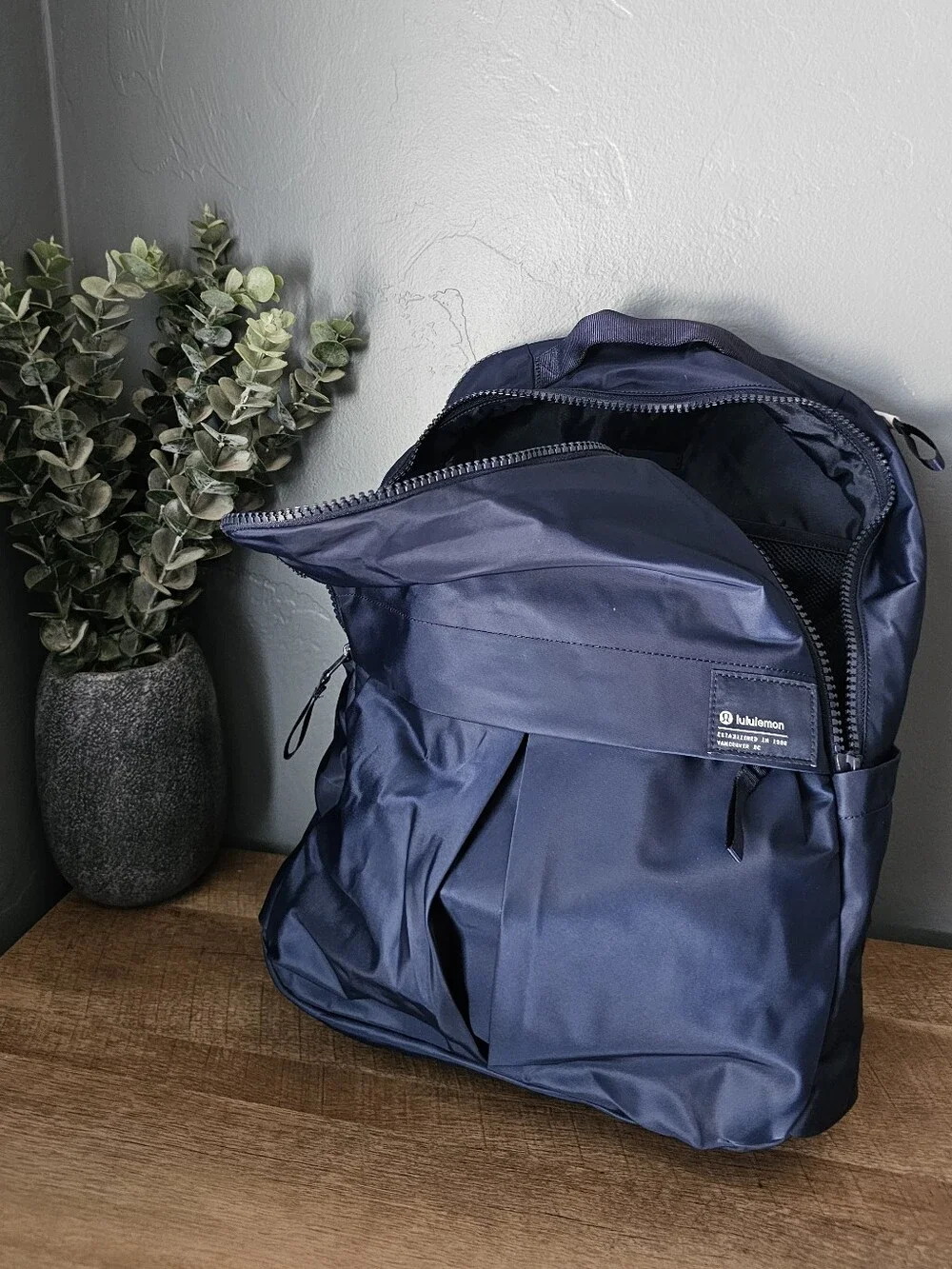 lululemon athletica blue excellent